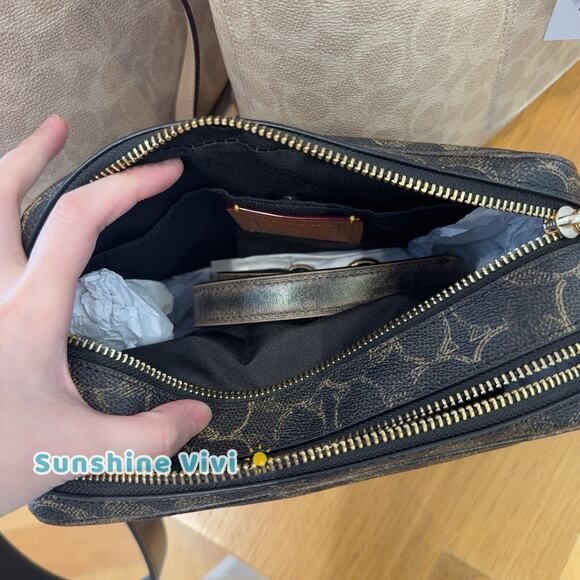 NWT Coach Carey Crossbody Bag Signature Canvas Leather Charms CEK68 Gold Brown - Picture 5 of 10